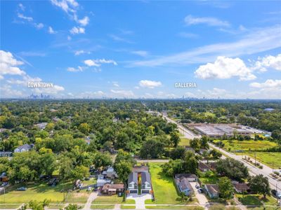 New construction Single-Family house 1031 S Victory Dr, Houston, TX 77088 - image