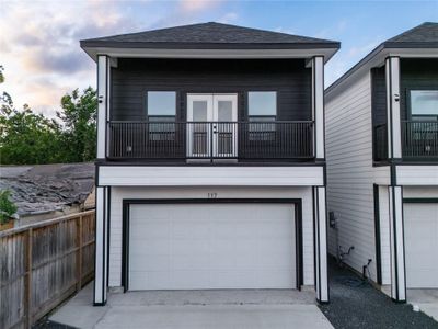New construction Single-Family house 117 E 38Th St, Houston, TX 77018 - image