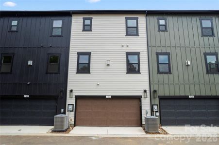New construction Townhouse house 732 Falling Oak Aly, Huntersville, NC 28078 - image 4