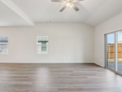 New construction Single-Family house 2315 Lone Star Ln, Seagoville, TX 75159 The Woodside- photo 17 17