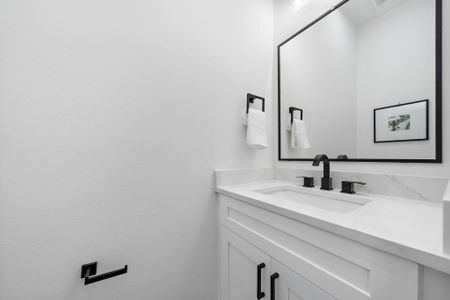 New construction Single-Family house 1501 De Soto St, Houston, TX 77091 - image 20