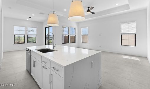 New construction Single-Family house 4395 N 203Rd Ave, Buckeye, AZ 85396 Bernstein- photo 7 7