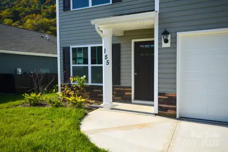 New construction Single-Family house 155 Creekwalk Ln, Waynesville, NC 28785 plan Belhaven - image