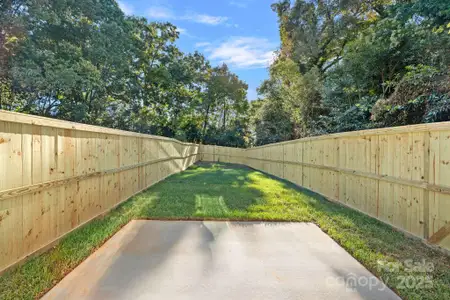 New construction Townhouse house 2910 Dogwood Ave, Charlotte, NC 28206 - image 3