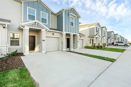 New construction Townhouse house 2788 Pierr St, Davenport, FL 33837 null- photo 1 1