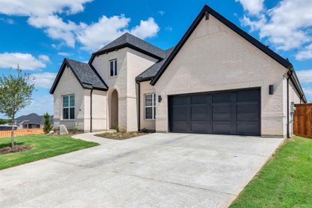 New construction Single-Family house 2303 Hawk Meadow Ct, Mansfield, TX 76063 Presley - photo 2 2