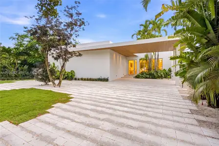 New construction Single-Family house 188 Cherokee St, Miami Springs, FL 33166 - image