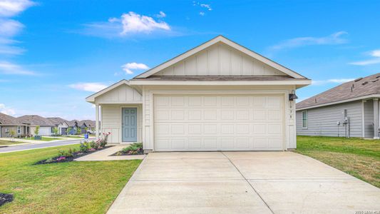 New construction Single-Family house 1038 Bold Run, Seguin, TX 78155 plan The Emma - image