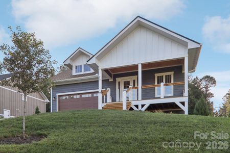 New construction Single-Family house 20 Maple Knoll Dr, Hendersonville, NC 28792 - image