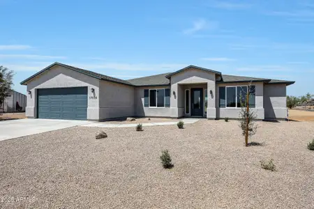 New construction Single-Family house 17030 W Whispering Rock Trl, Surprise, AZ 85387 - image