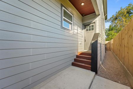 New construction Single-Family house 4208 Castor St, Unit B, Houston, TX 77022 - image 4