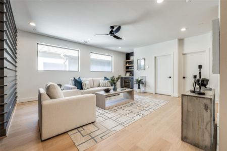 New construction Single-Family house 2113 Huldy St, Houston, TX 77019 - image 12