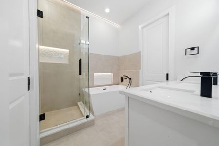 New construction Single-Family house 330 Janisch Rd, Unit A, Houston, TX 77018 - image 17