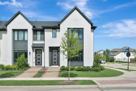 New construction Townhouse house 4720 Smokey Quartz Ln, Arlington, TX 76005 - image