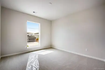 New construction Single-Family house 14404 Shasta Daisy Pt, Parker, CO 80134 5804- photo 37 37