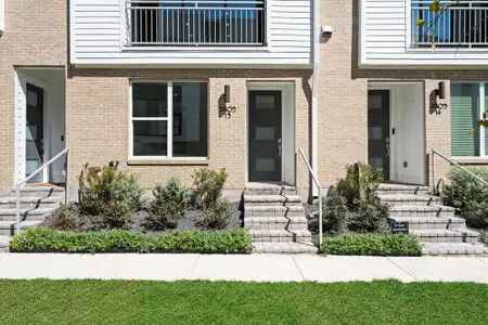 New construction Townhouse house 2805 Mccurdy St, Unit 4, Austin, TX 78723 - image