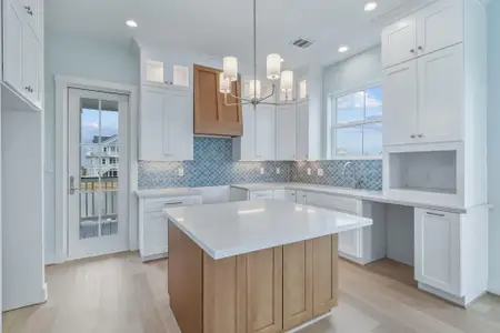 New construction Single-Family house 4011 Estuary Ct, Galveston, TX 77554 - image 17