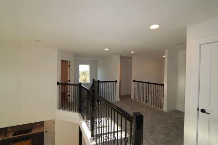 New construction Single-Family house 104 Amber Oak Ln, Georgetown, TX 78628 null- photo 4 4