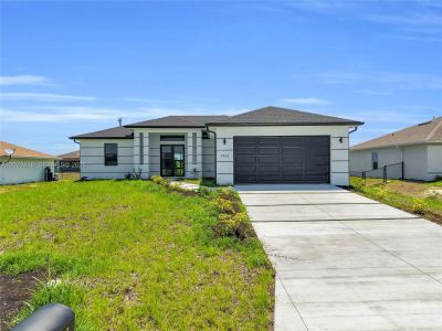 New construction Single-Family house 1413 Ne 4Th Pl, Cape Coral, FL 33909 - image
