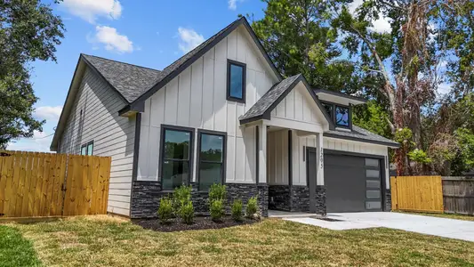 New construction Single-Family house 1205 Jarrett St, Liberty, TX 77575 - image
