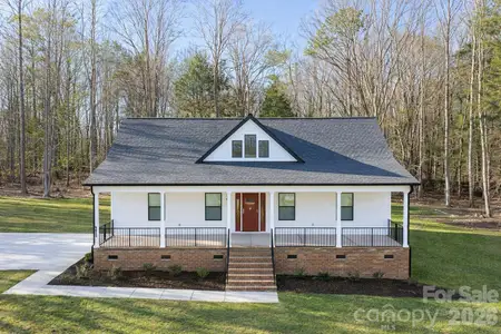 New construction Single-Family house 5021 Hillcrest Dr, Catawba, SC 29704 - image