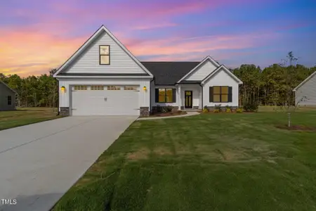 New construction Single-Family house 607 Tuscany Cir, Princeton, NC 27569 null- photo 1 1