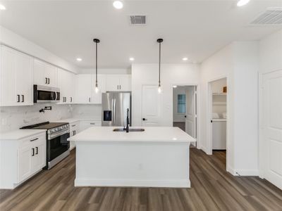 New construction Single-Family house 809 S Colbert St, Conroe, TX 77535 plan The Edison - image 7