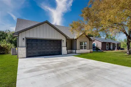 New construction Single-Family house 213 Anchor Ln, Gun Barrel City, TX 75156 - image