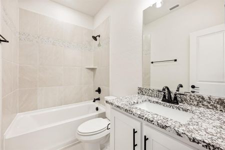 New construction Single-Family house 3204 Emerald Trace Dr, Argyle, TX 76226 plan Spring Cress II - image 18