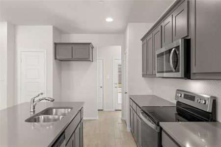 New construction Townhouse house 4008 Avion Dr, Sanger, TX 76266 plan Graham - image 8