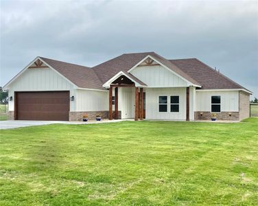 New construction Single-Family house 1017 Sabrina Ct, Weatherford, TX 76085 - image