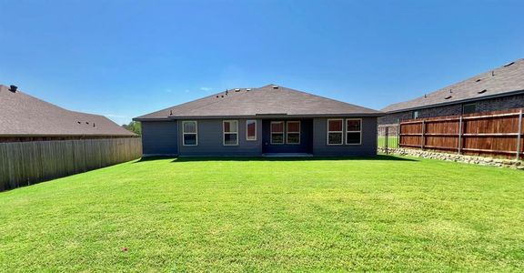 New construction Single-Family house 2642 Streamside, Burleson, TX 76028 null- photo 16 16