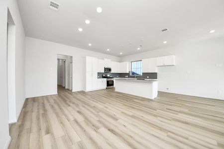 New construction Townhouse house 363 Legacy Pt, Unit A, Sealy, TX 77474 - image 15