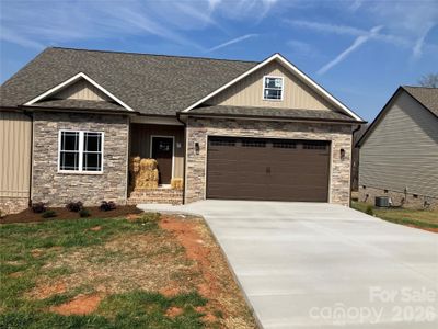 New construction Single-Family house 4952 Southview Dr, Hickory, NC 28602 - image