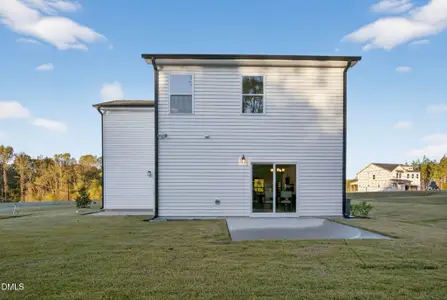 New construction Single-Family house 174 Eagle Rock Dr, Lillington, NC 27546 - image