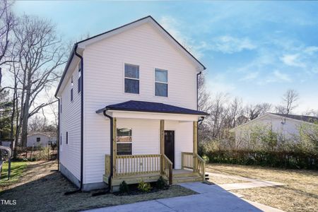 New construction Single-Family house 223 W College St, Oxford, NC 27565 null- photo 0 0