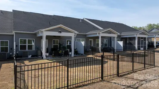 New construction Townhouse house 910 Prince Garrett Wy, Denver, NC 28037 - image