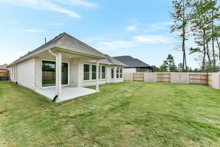 New construction Single-Family house 13043 Soaring Forest Dr, Conroe, TX 77302 plan Plan 4039 Elevation D - image