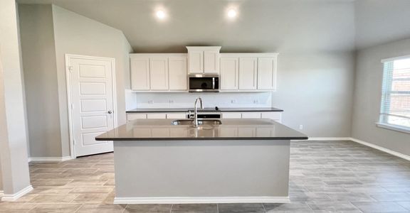 New construction Single-Family house 2642 Streamside Dr, Burleson, TX 76028 Pembridge II- photo 12 12