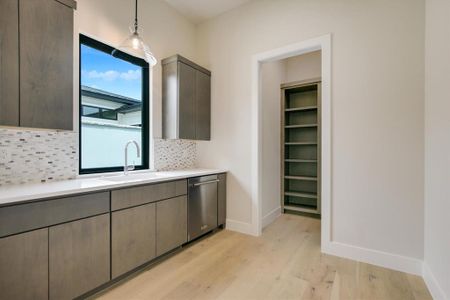 New construction Single-Family house 109 Island Ct, Horseshoe Bay, TX 78657 - image 15