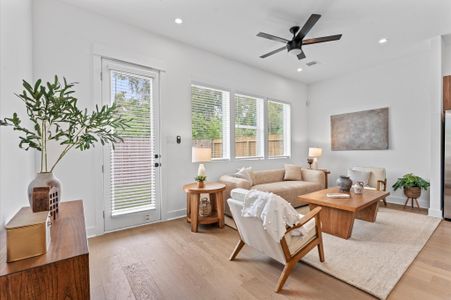 New construction Single-Family house 1008 Tuskegee Heights Ln, Houston, TX 77091 - image 7