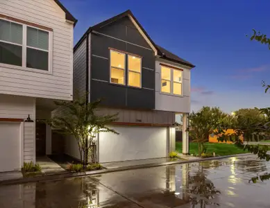 New construction Single-Family house 7710 Sky Dweller Dr, Houston, TX 77055 - image