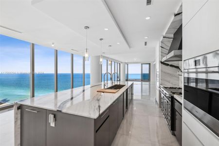 New construction Condo/Apt house 17975 Collins Ave, Unit 2402, Sunny Isles Beach, FL 33160 - photo 7 7