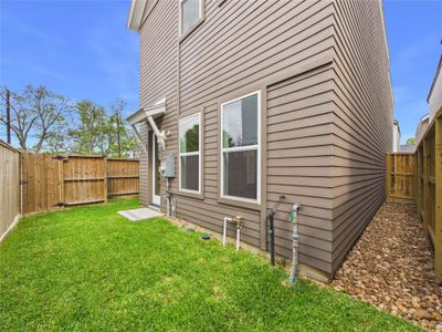 New construction Single-Family house 7506 Carver Rd, Unit A, Houston, TX 77088 - image 18