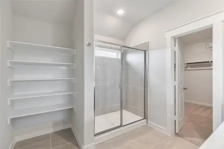 New construction Single-Family house 10913 Ozone Ct, Conroe, TX 77303 plan Landmark Series - Meyerson - image 5