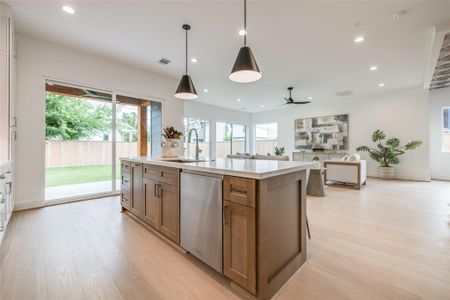 New construction Single-Family house 902 E 25Th St, Houston, TX 77009 - image 18