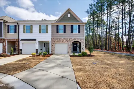 New construction Townhouse house 1000 Sweet Woodruff Dr, Zebulon, NC 27597 - image