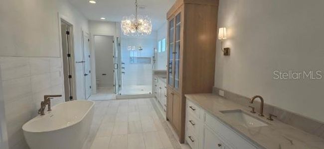 New construction Single-Family house 690 Geneva Pl, Tampa, FL 33606 - image 6