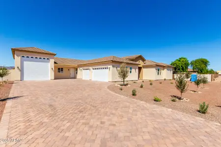 New construction Single-Family house 3908 N 197Th Ave, Buckeye, AZ 85396 - image