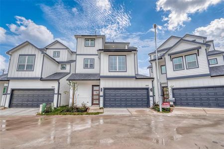 New construction Single-Family house 8906 Covenant Place, Houston, TX 77055 - photo 0